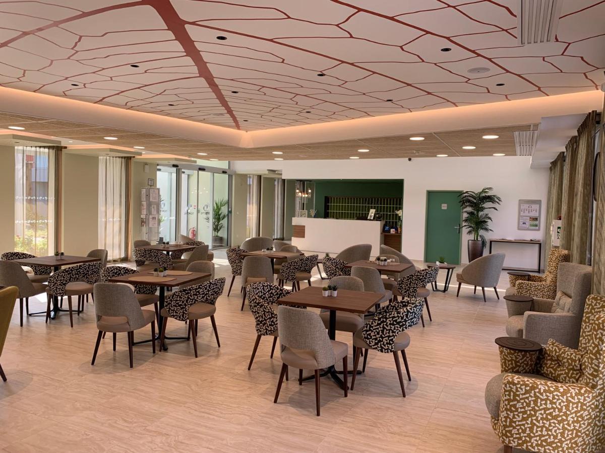 Aparthotel Domitys Les Cepages Gaillac Esterno foto